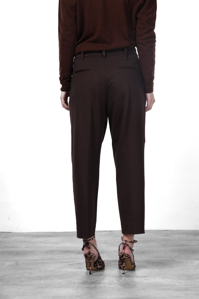 New York O Shape women’s chino pants in technical jersey with carrot fit