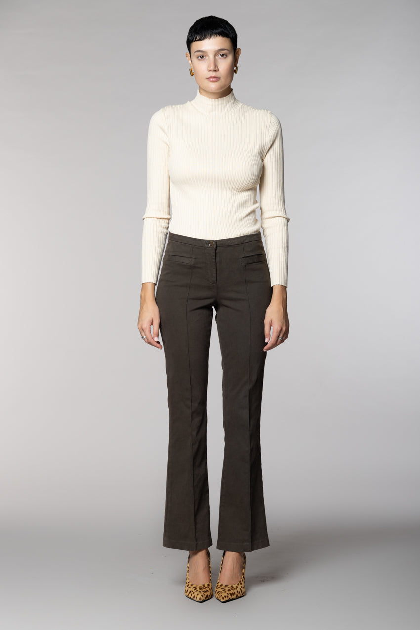 Milano Flare pantalone chino donna in raso slim fit