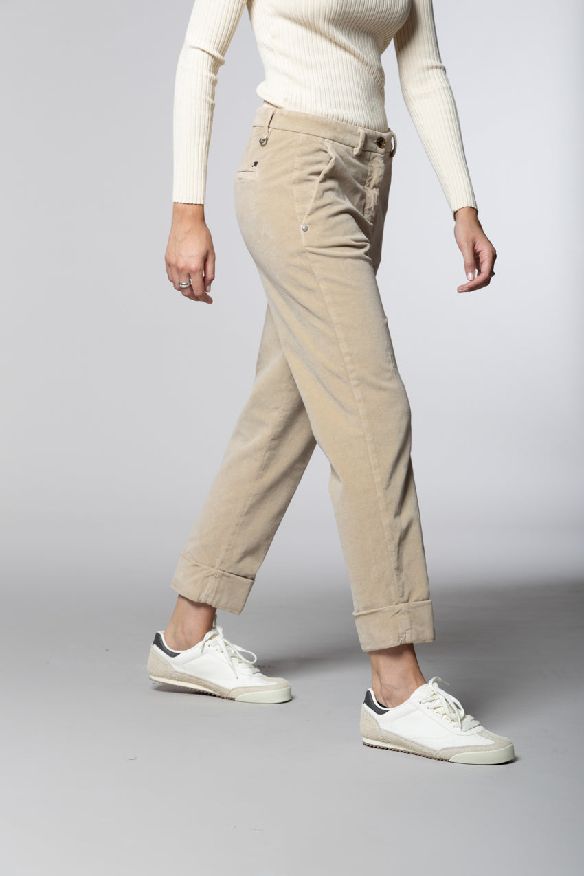 New York Carrot Damen-Chinohose aus Samt carrot fit