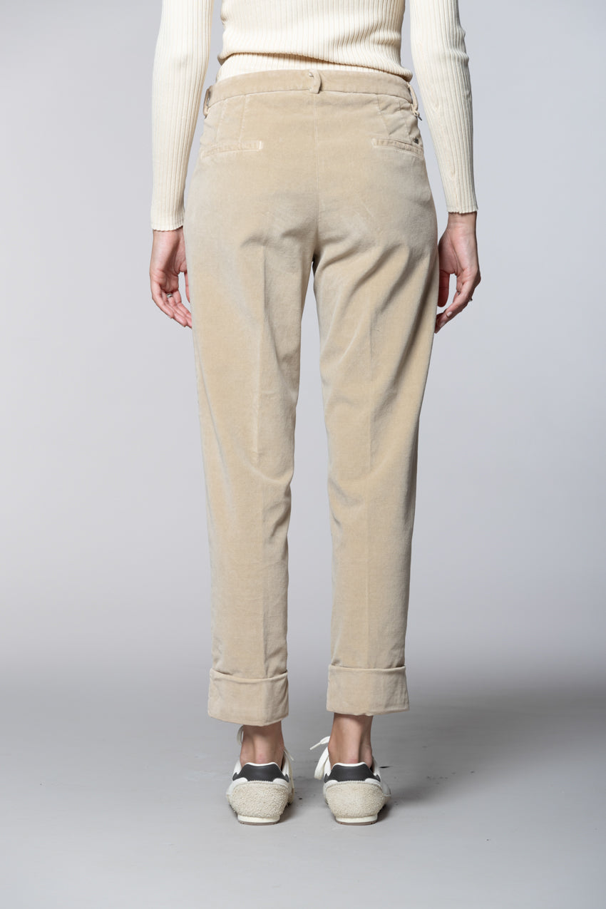 New York Carrot Damen-Chinohose aus Samt carrot fit