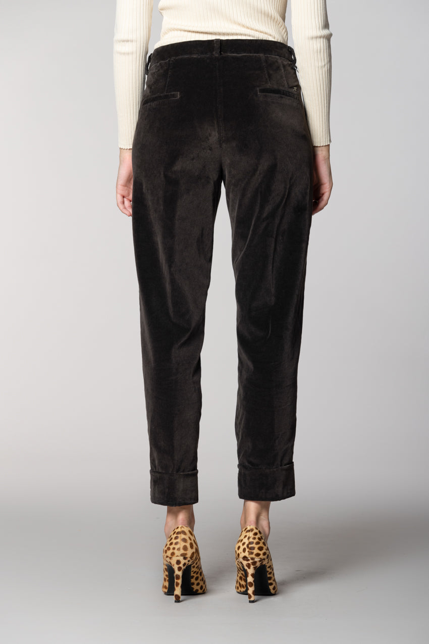 New York Carrot Damen-Chinohose aus Samt carrot fit