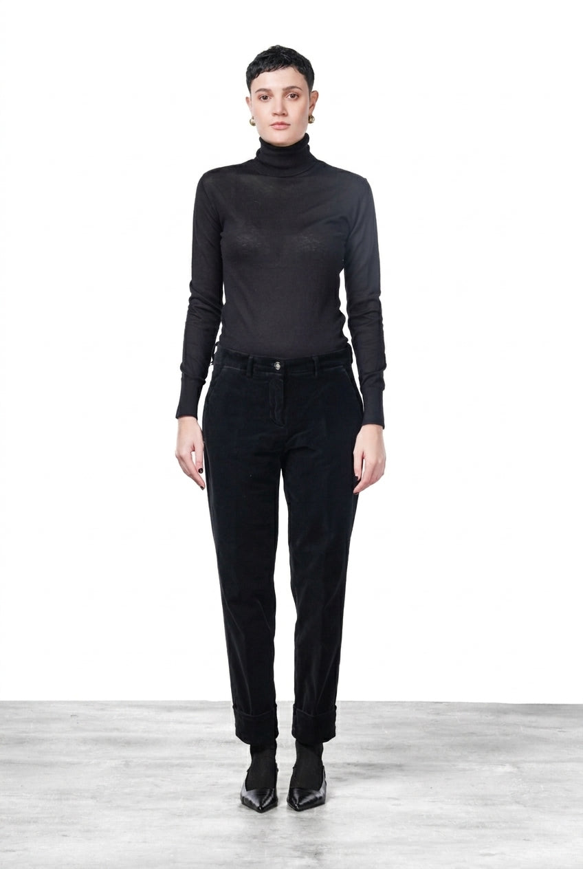 New York Carrot women’s chino trousers in smooth velvet, carrot fit ①