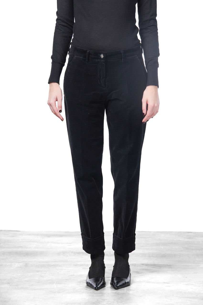 New York Carrot women’s chino trousers in smooth velvet, carrot fit ①