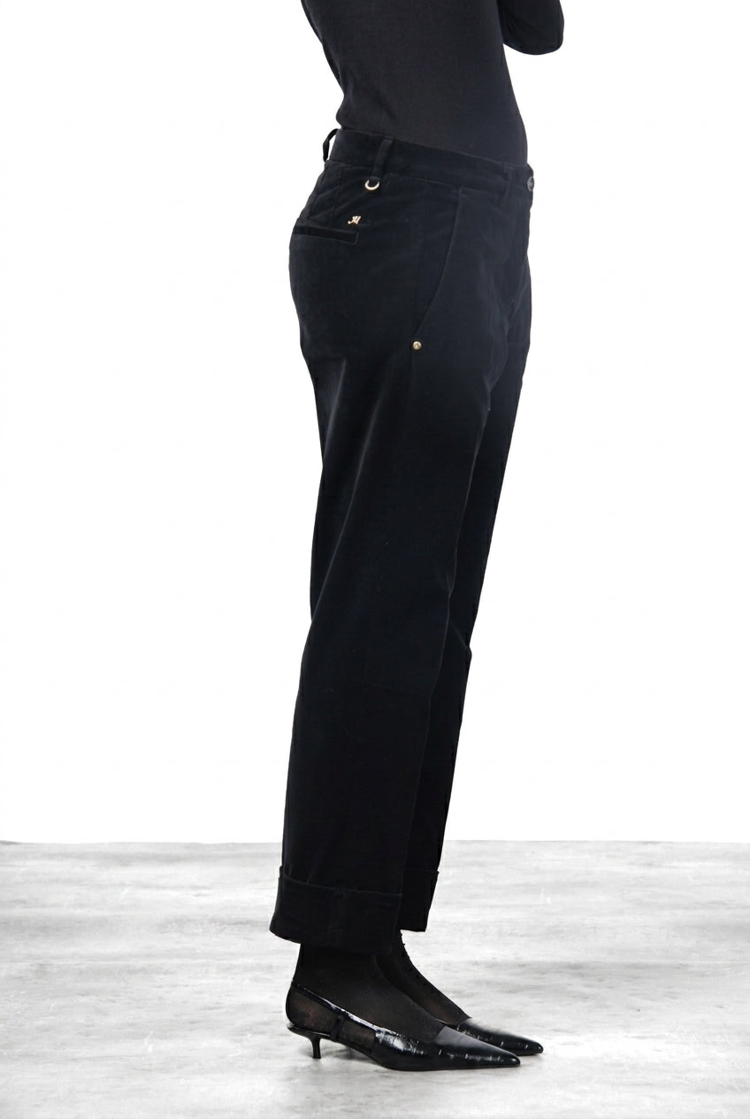 New York Carrot women’s chino trousers in smooth velvet, carrot fit ①