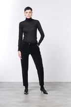 New York Carrot women’s chino trousers in smooth velvet, carrot fit ①