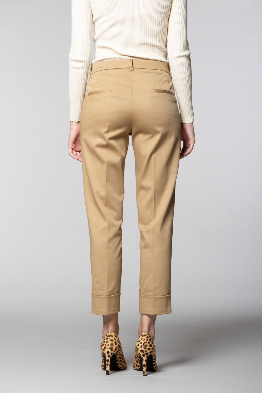 New York Carrot Damen-Chinohose aus Gabardine Carrot Fit