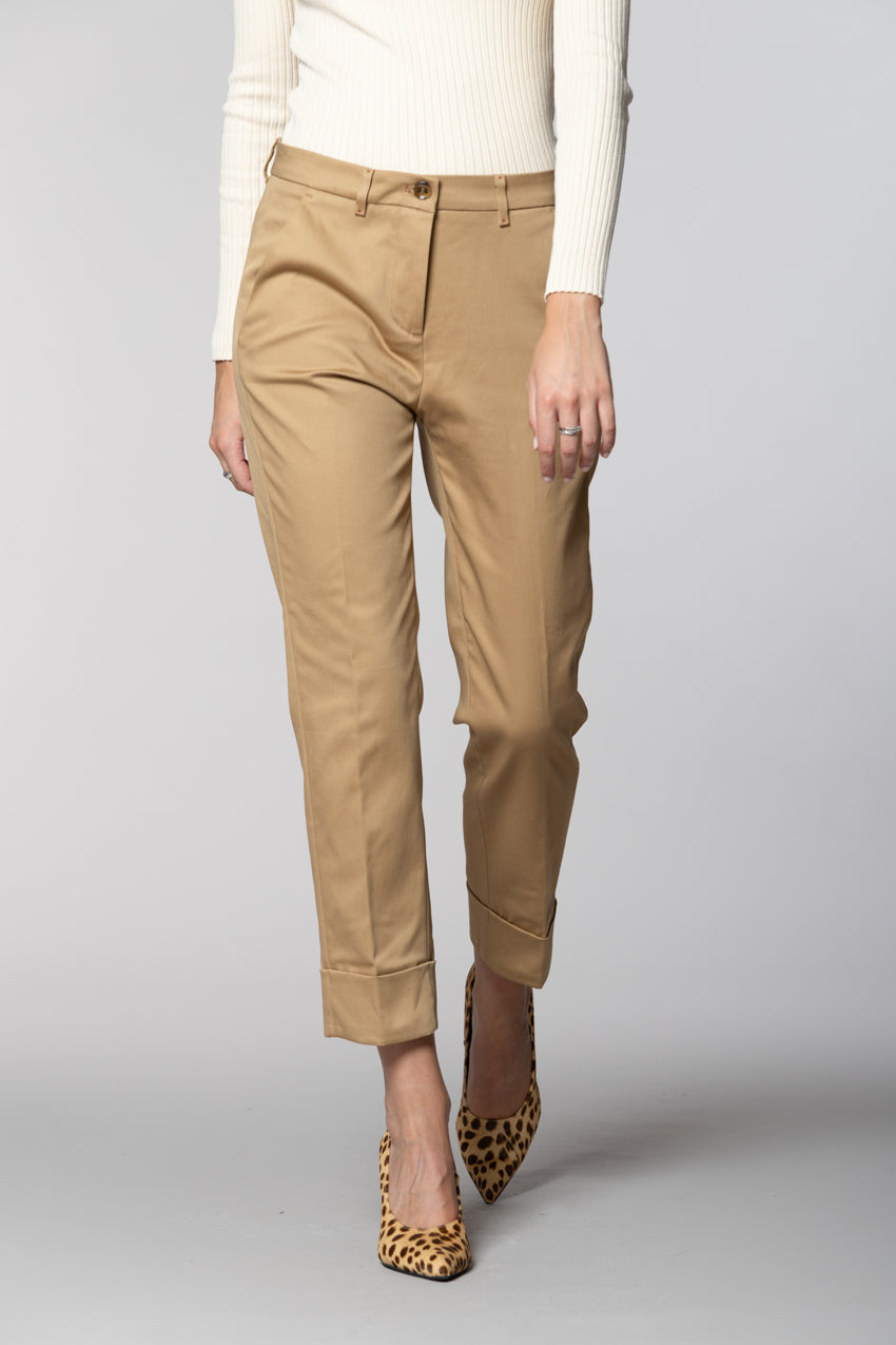 New York Carrot Damen-Chinohose aus Gabardine Carrot Fit