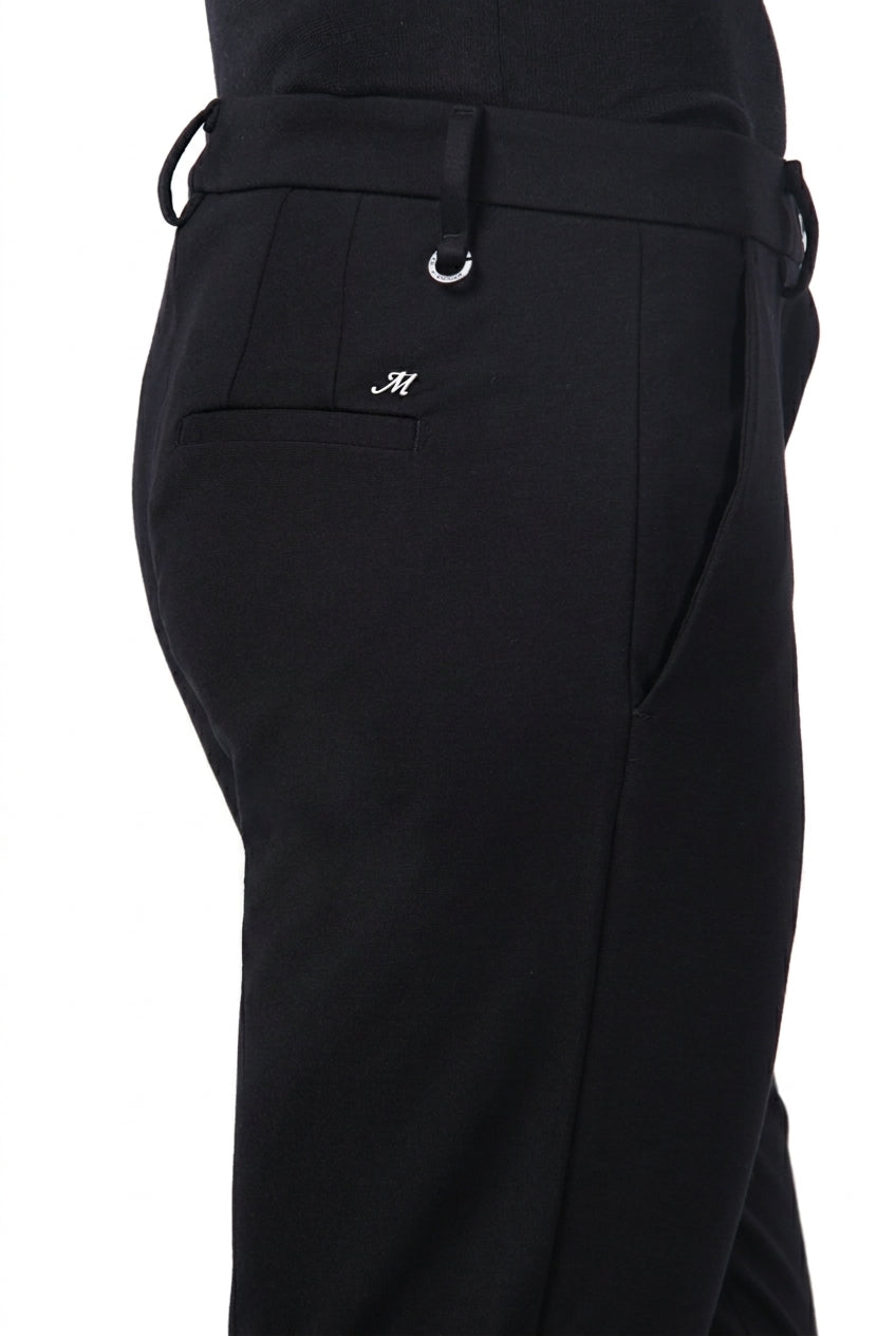 New York Carrot pantalon chino femme en jersey technique carrot fit ①
