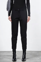 New York Carrot women’s chino pants in technical jersey with carrot fit ①