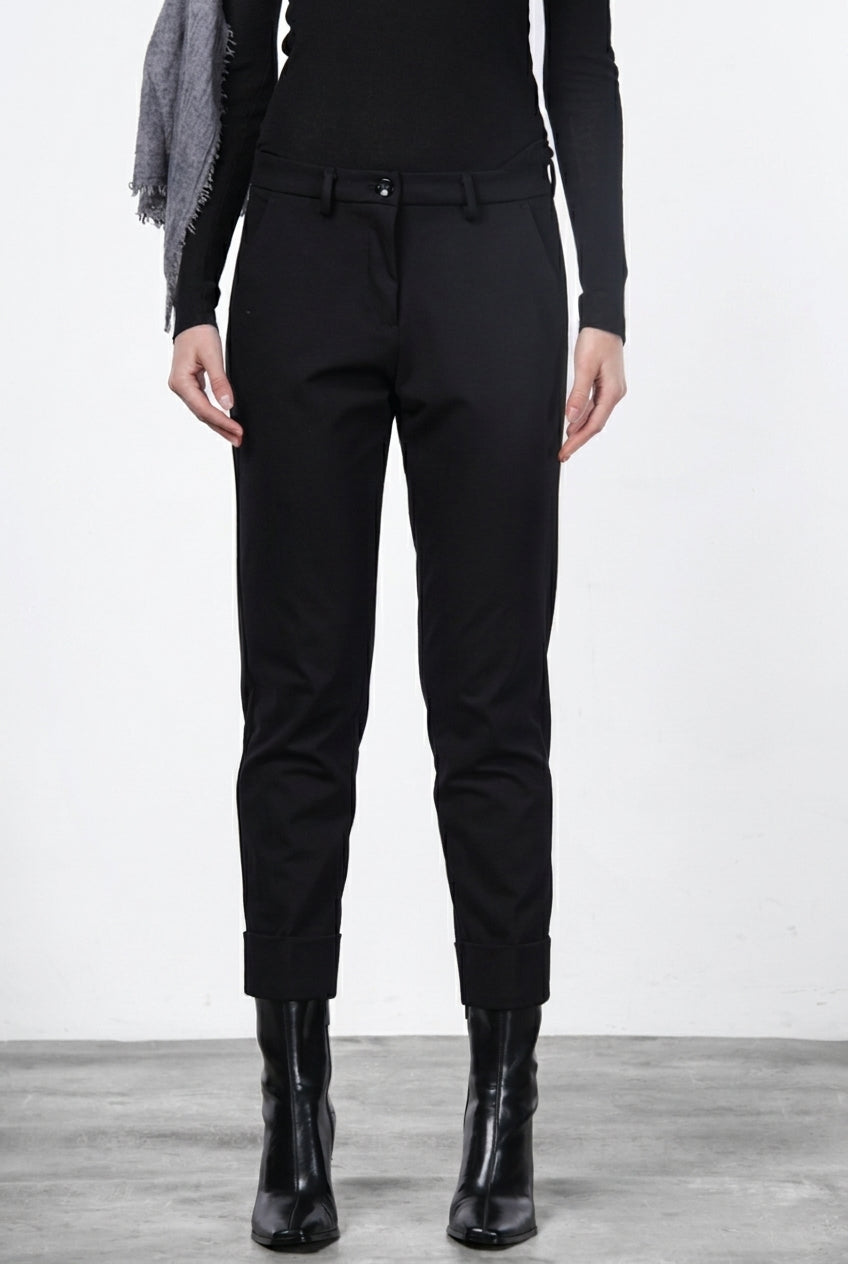 New York Carrot pantalon chino femme en jersey technique carrot fit ①
