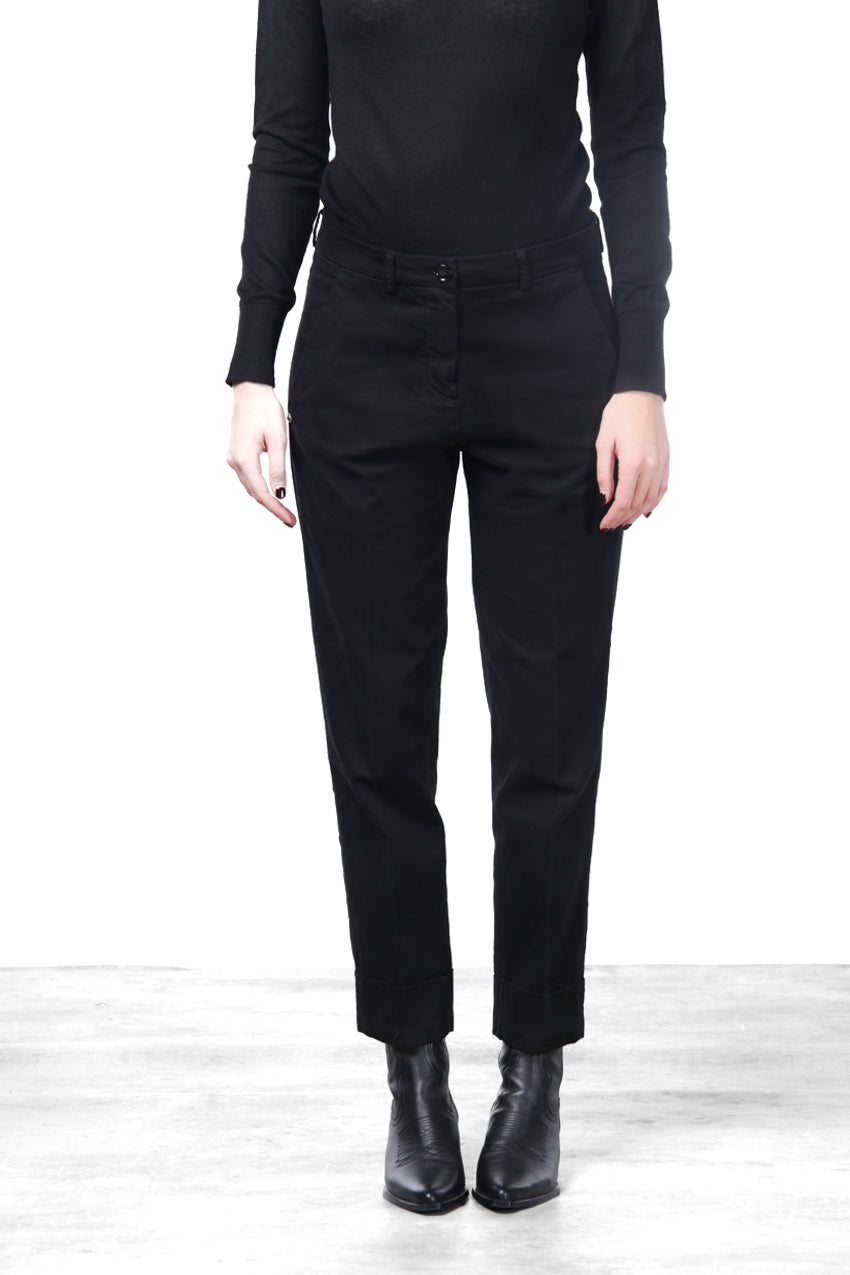New York Carrot women’s chino trousers in satin, carrot fit ①