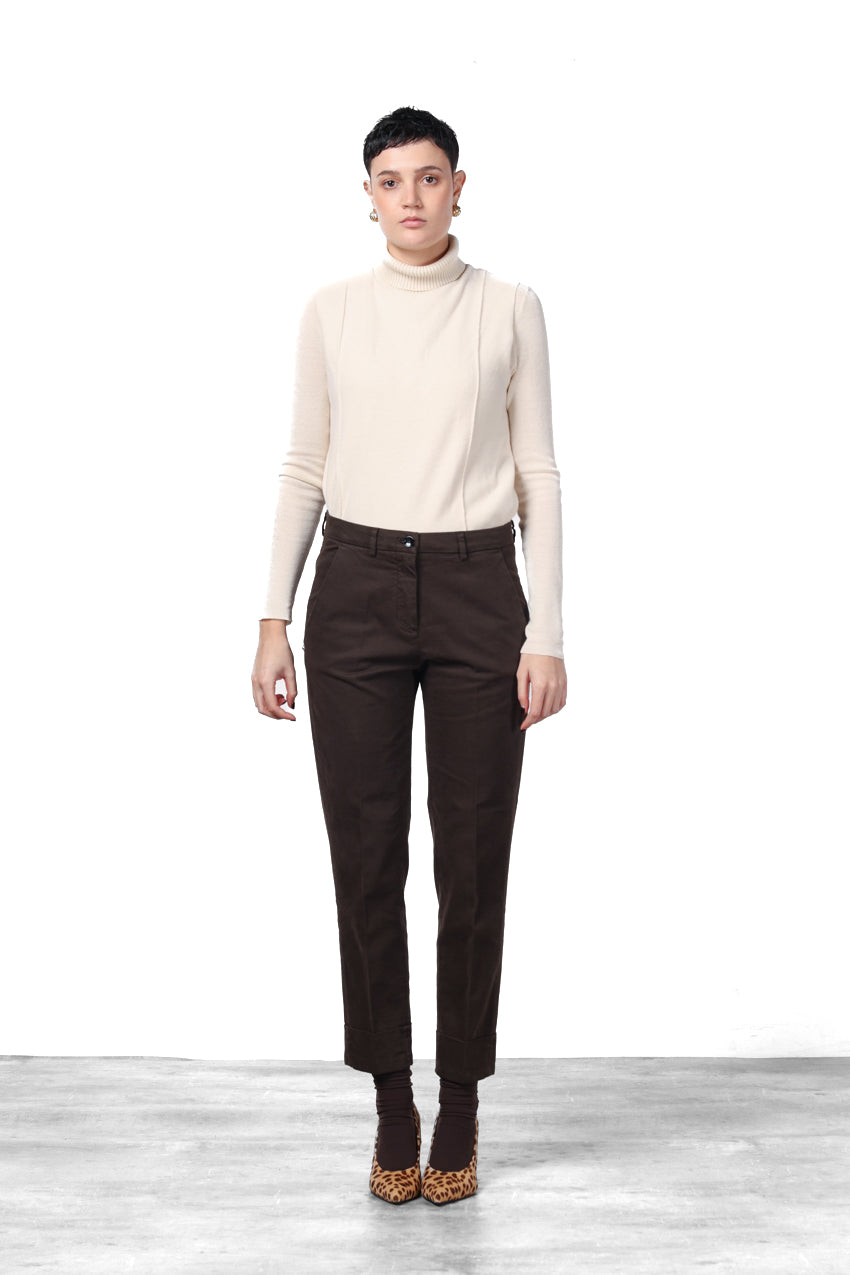 New York Carrot women’s chino trousers in satin with carrot fit ①