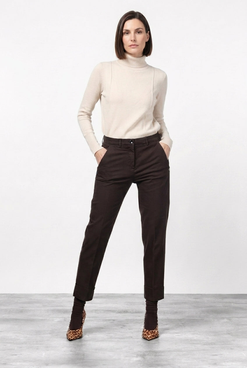 New York Carrot women’s chino trousers in satin with carrot fit ①