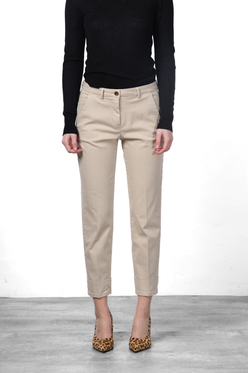 New York Carrot pantalon chino femme en satin carrot fit ①