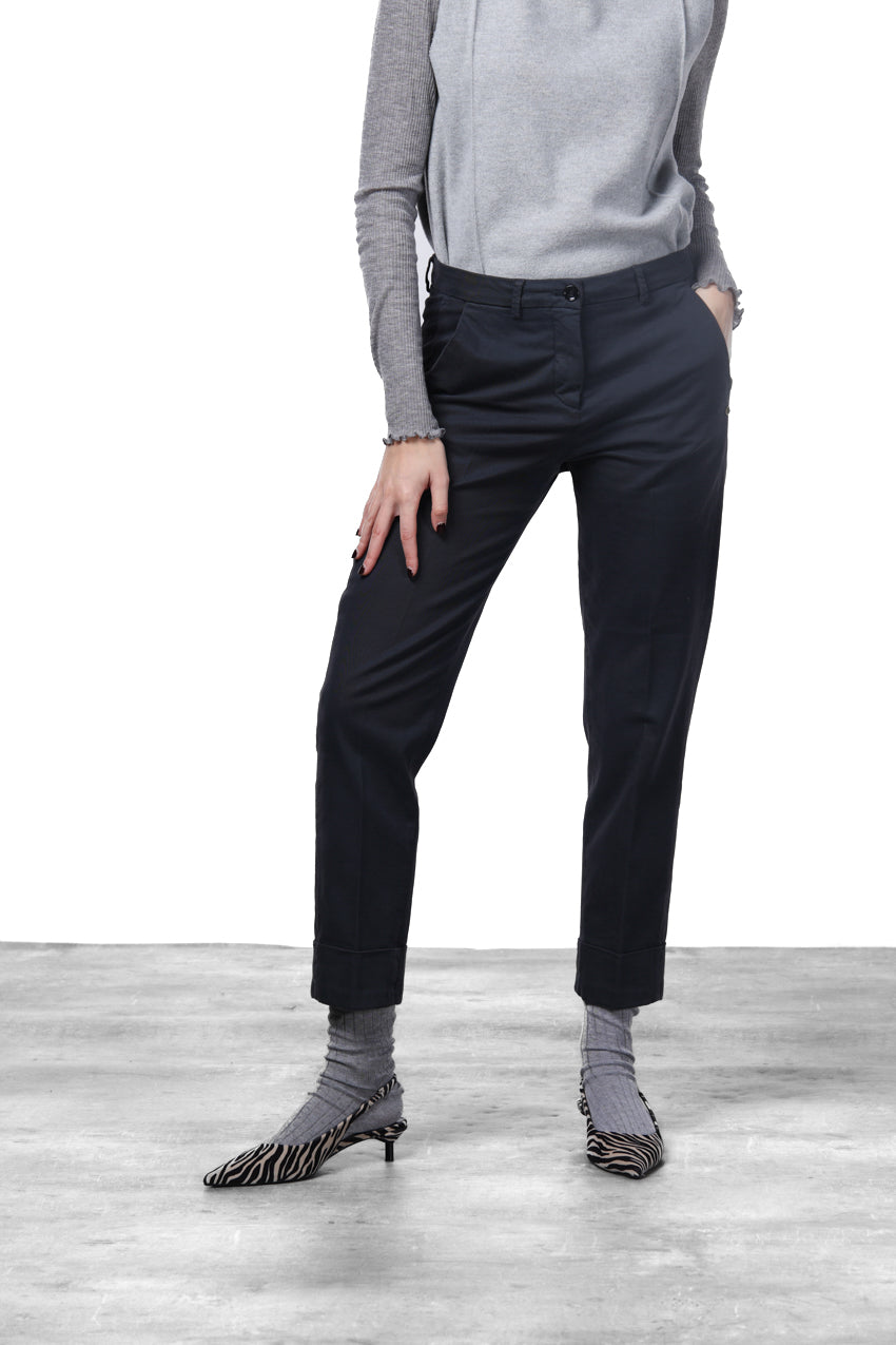 New York Carrot pantalone chino donna in raso carrot fit ①