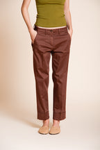 New York Carrot women's chino pants in stretch satin carrot fit ①