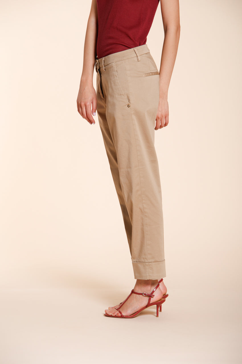 New York Carrot pantalon chino femme en satin stretch carrot fit ①