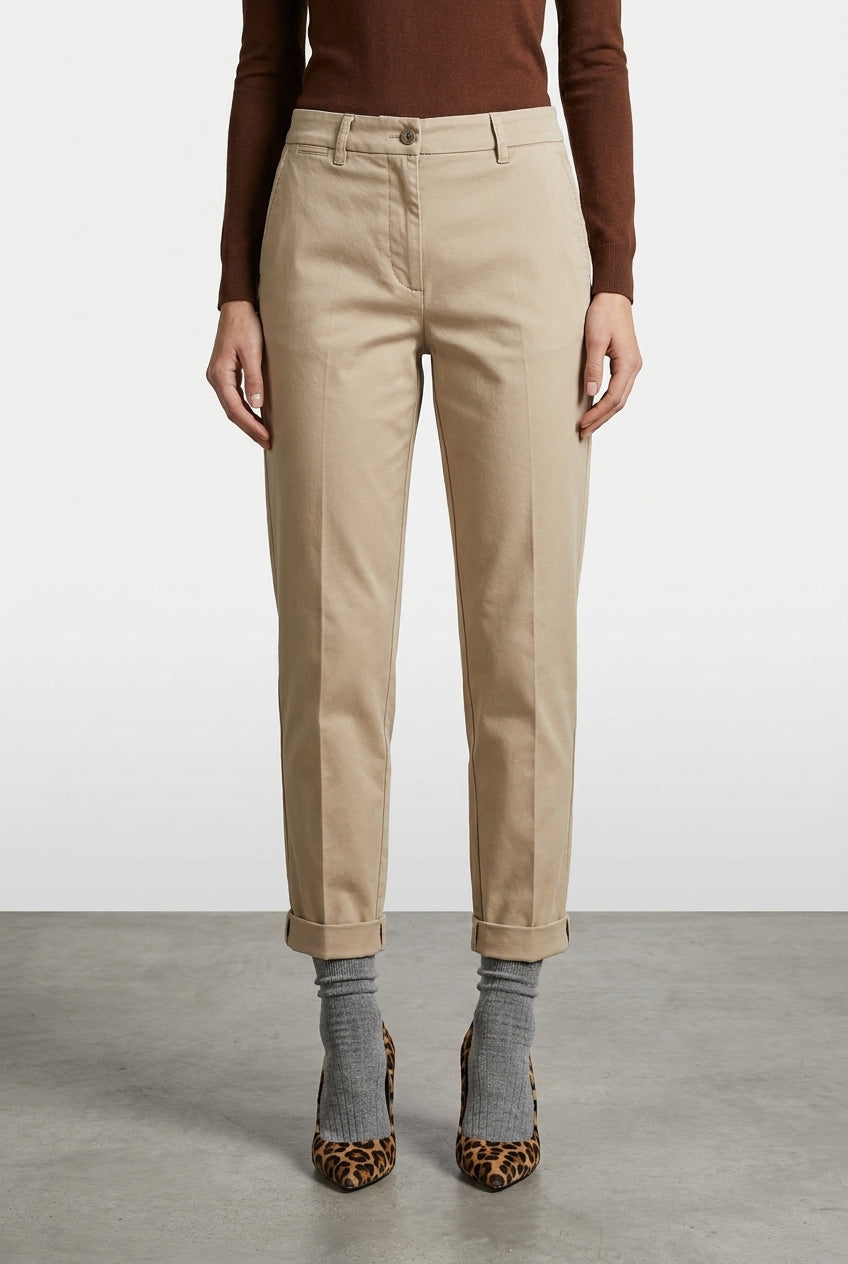 New York Carrot Chinohose für Damen aus Baumwoll- und Wollgabardine mit carrot fit ①
