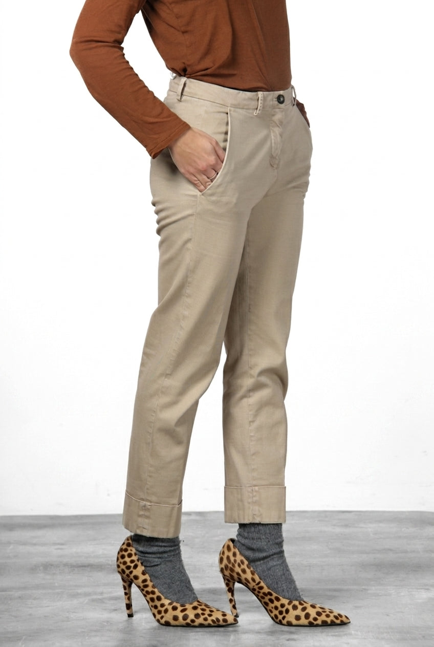 New York Carrot Chinohose für Damen aus Baumwoll- und Wollgabardine mit carrot fit ①
