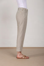 Pantalone chino donna New York Carrot Mason's beige scuro in twill carrot fit - vista laterale SS26