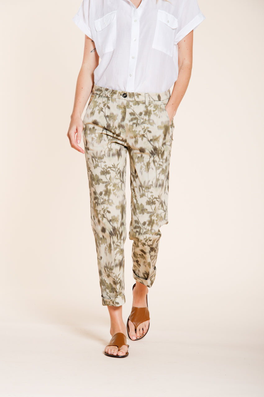 Marlene women's chino pants in gabardine leaf print carrot fit