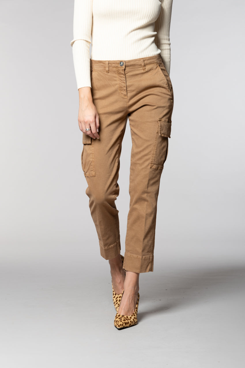 Marlene Cargo pantalon cargo femme en gabardine carrot fit