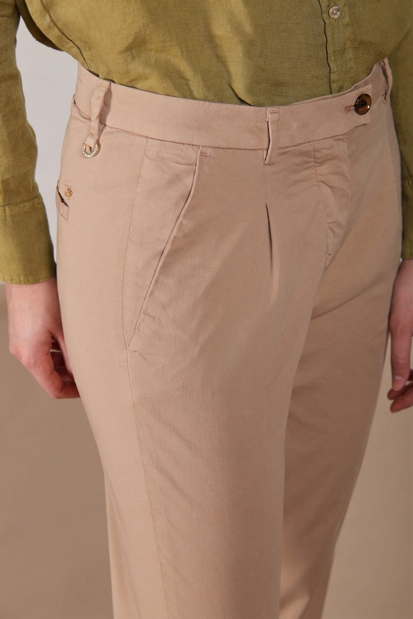 New York Carrot Sartoriale 1 Pince women’s chino trousers in cotton and silk satin carrot fit 