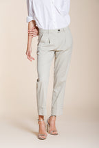 New York Carrot Sartoriale 1 Pince women’s chino trousers in cotton and silk satin carrot fit ①