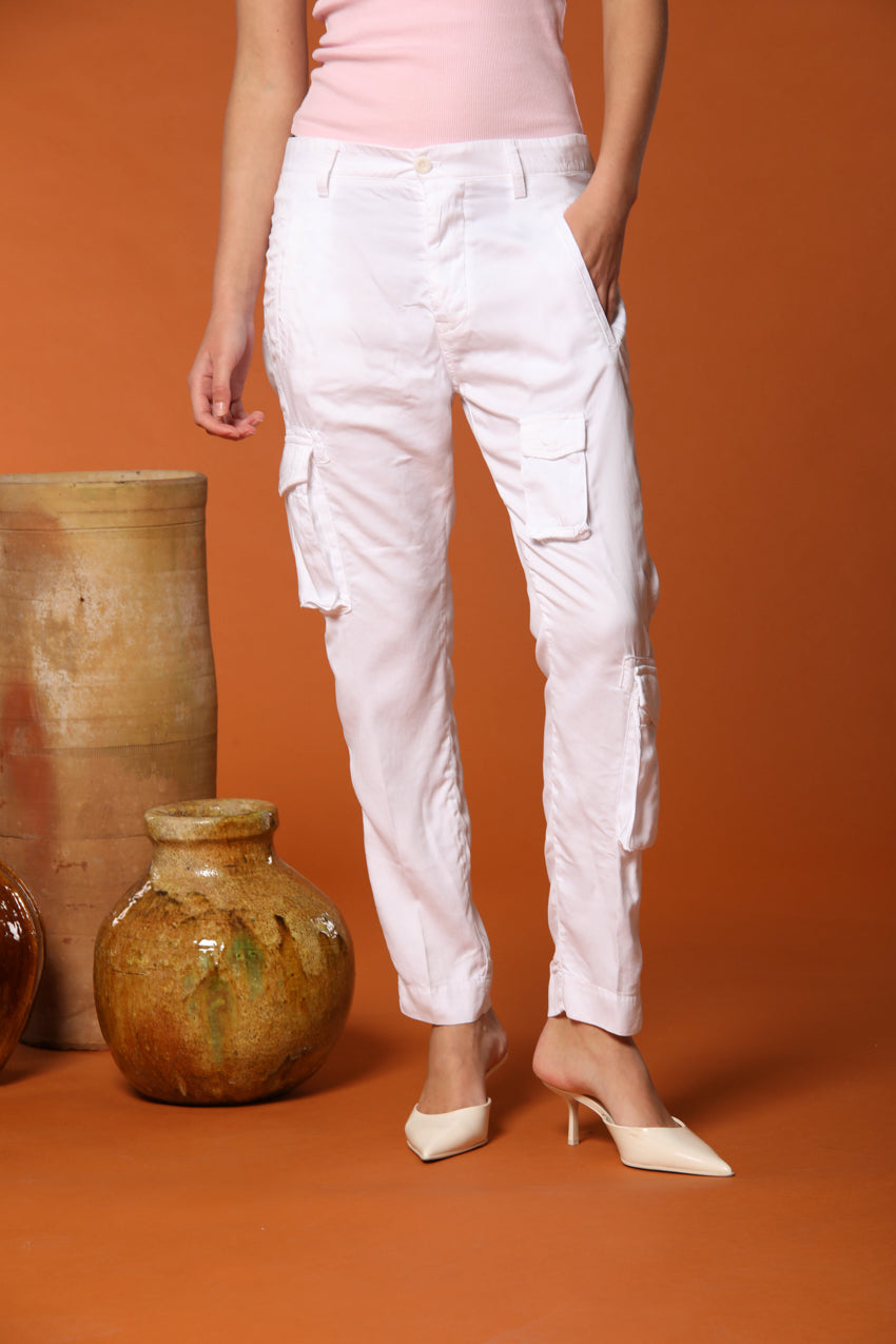 Asia Snake Damen Cargo-Hose in Modal Relaxed Fit