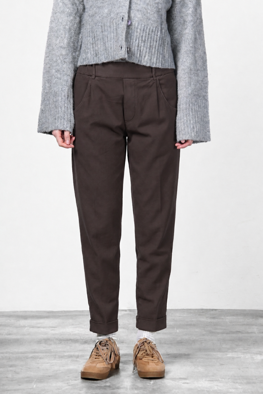 New York Jogger women’s chino pants in stretch twill with relaxed fit