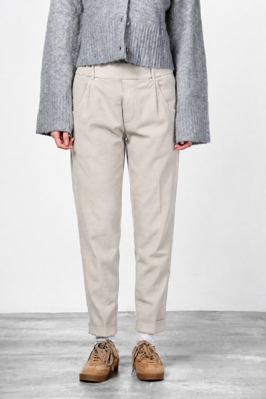 New York Jogger women’s chino pants in stretch twill with relaxed fit
