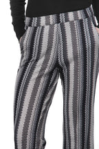 Easy Straight women’s chino pants in jacquard with straight fit