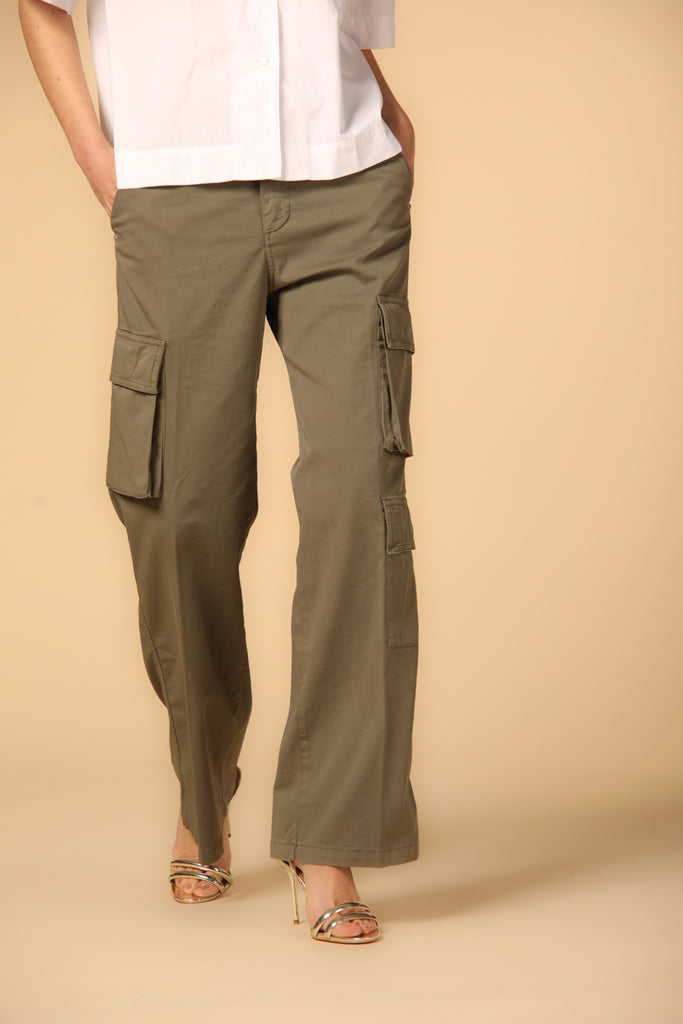 Image 3 of women's cargo pants, Havana model, in military green with a relaxed fit by Mason's