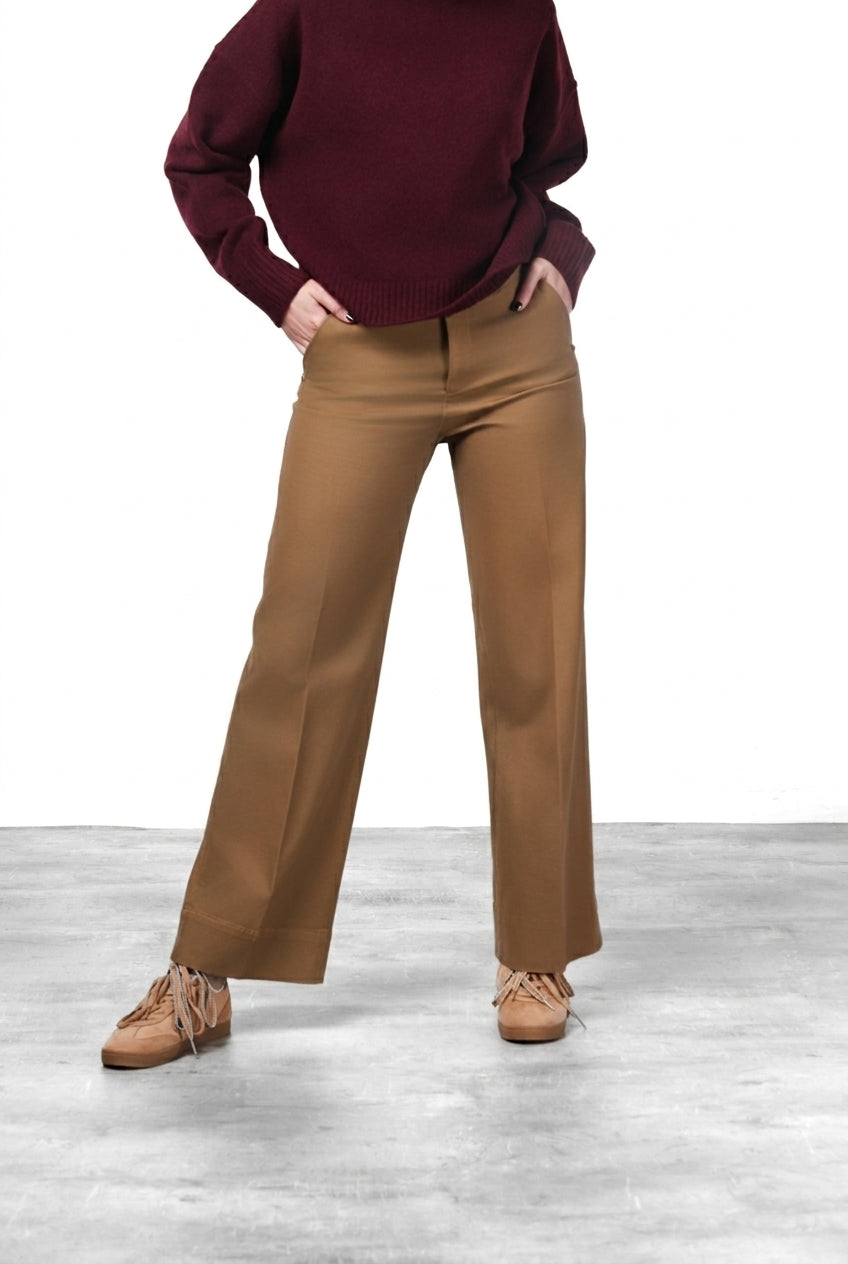 New York Studio women’s chino pants in satin with straight fit