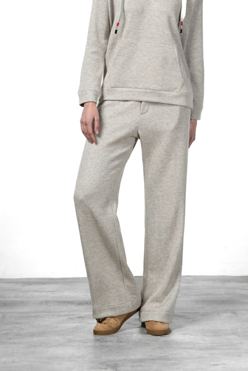 New York Studio Elax women’s chino pants in knit-effect jersey with straight fit