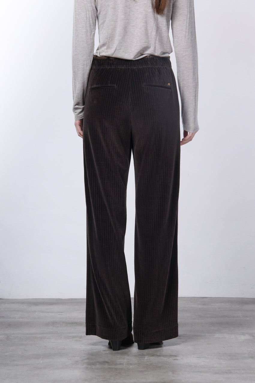 New York Studio Elax Chinohose für Damen aus breit geripptem Samt mit straight fit