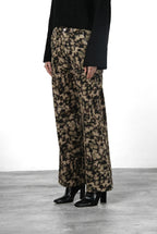 Dallas Wide Work women’s chino pants in camouflage-pattern bull with straight fit