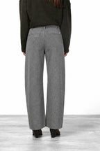Vivienne City women’s chino pants in wool with balloon fit