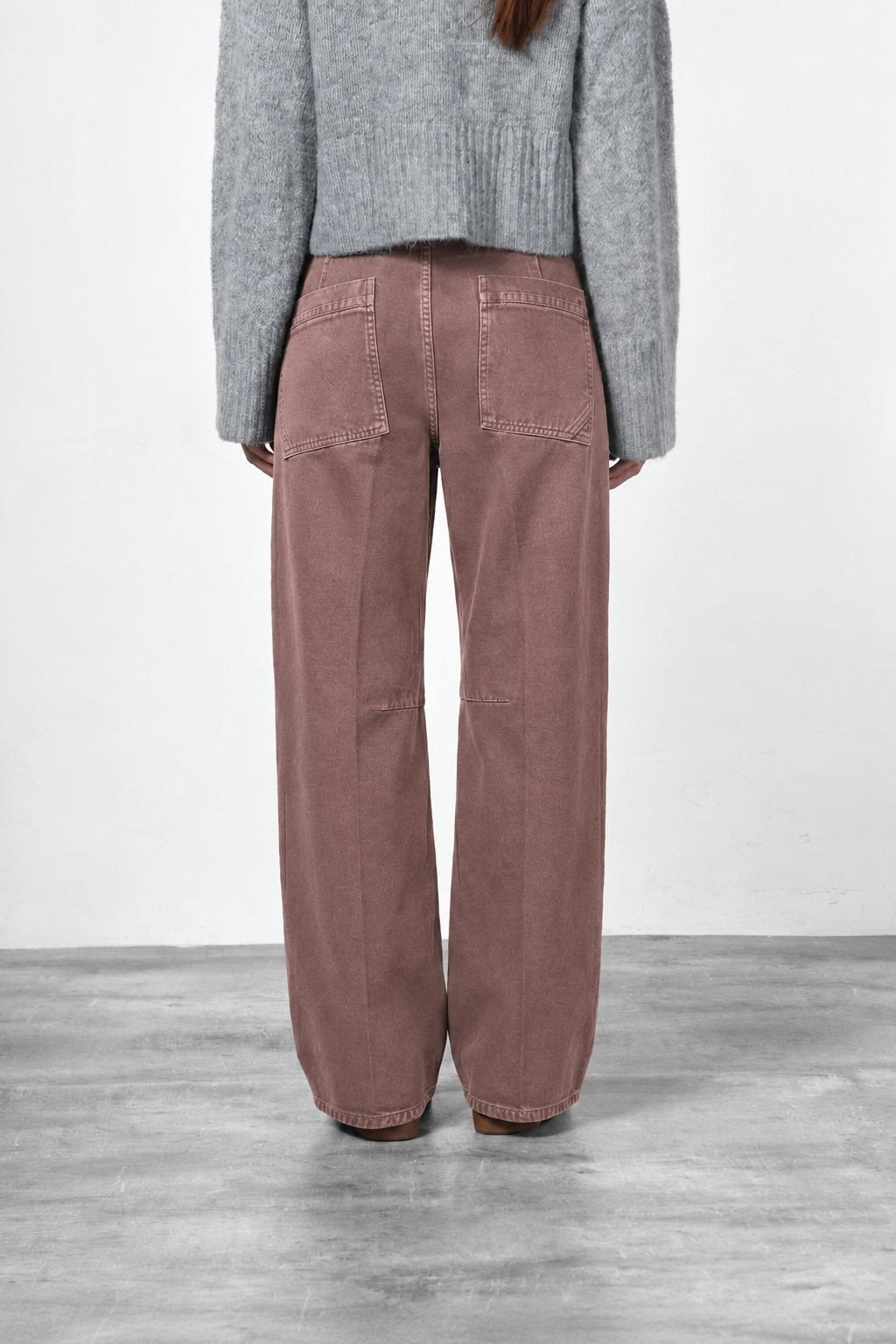 Violette women’s chino pants in twill with balloon fit ①
