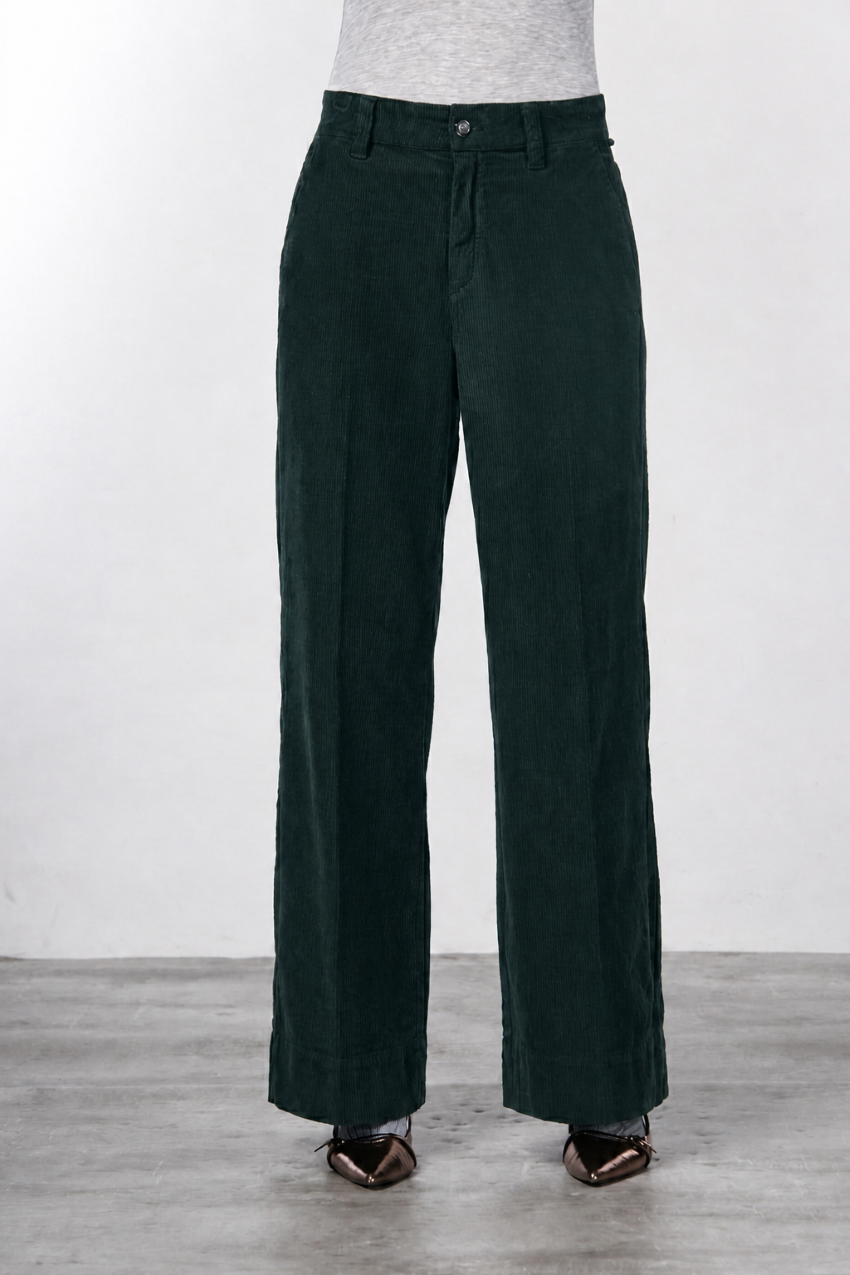 New York Wide women's chino trousers in 500-wale corduroy, wide leg