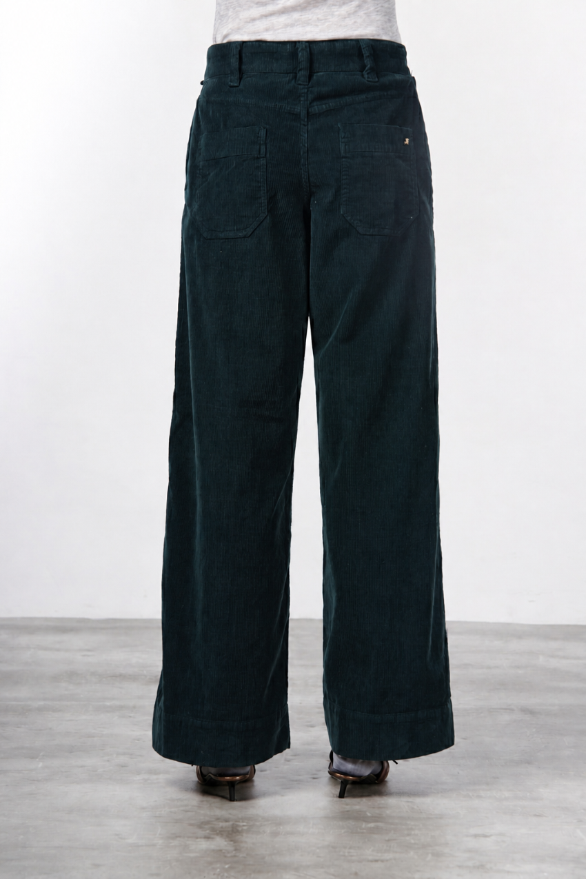 New York Wide women's chino trousers in 500-wale corduroy, wide leg