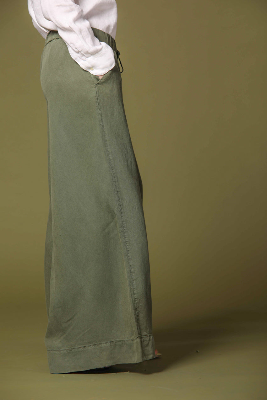Image 4 de pantalon chino pour femme, modèle Portofino en vert, relaxed fit de Mason's
