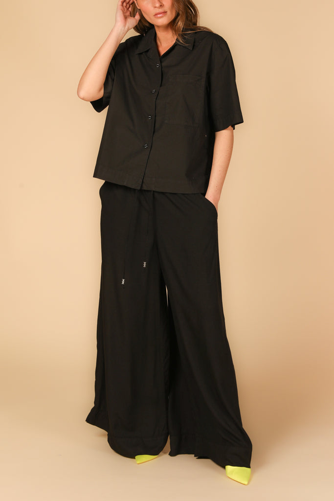 Image 2 of women's chino pants, Portofino model in black, relaxed fit by Mason's