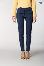 New York Slim pantalon chino femme en jersey technique slim fit ①