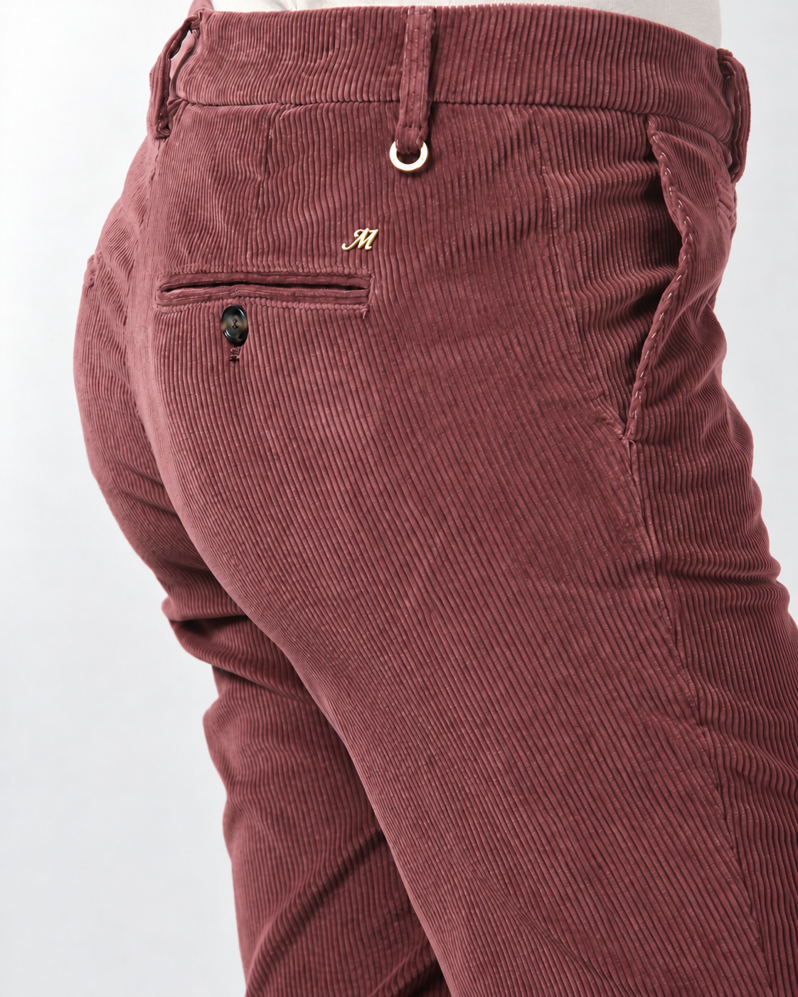New York Slim pantalon chino femme en velours à grosses côtes slim fit ①