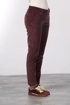 New York Slim pantalone chino donna in velluto a costa grande slim fit ①