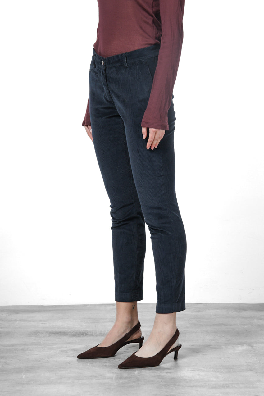 New York Slim women’s chino trousers in wide-wale corduroy, slim fit ①