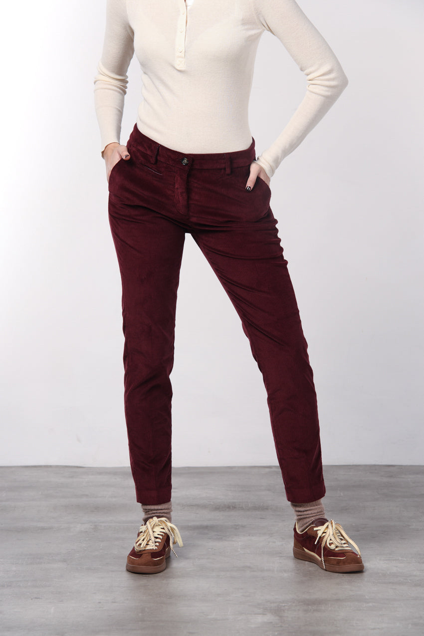 New York Slim Damen-Chinohose aus Breitcord, Slim Fit ①
