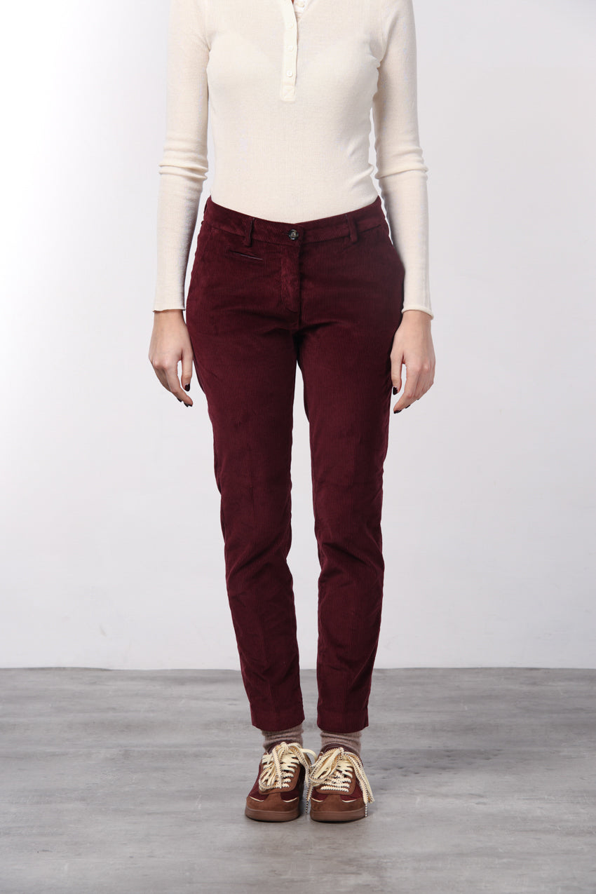 New York Slim Damen-Chinohose aus Breitcord, Slim Fit ①