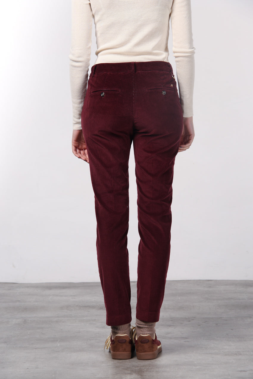 New York Slim Damen-Chinohose aus Breitcord, Slim Fit ①